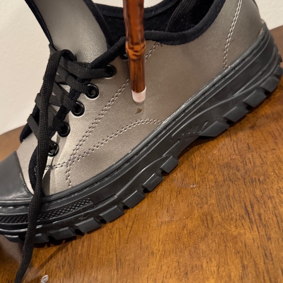 Metallic Grey Silver Black Lug Sole Low Top Sneakers - Picture 15 of 15